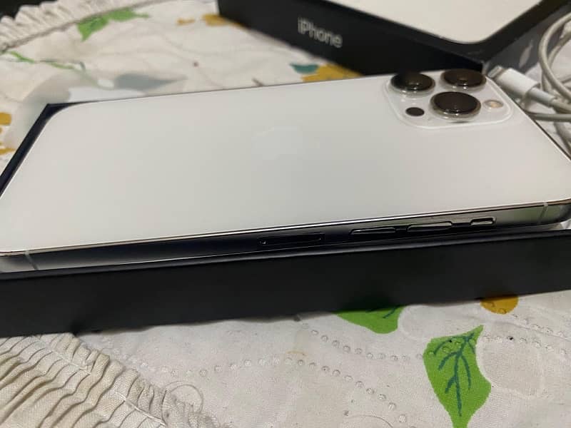 iPhone 13 Pro Max 128 gb non pta 5