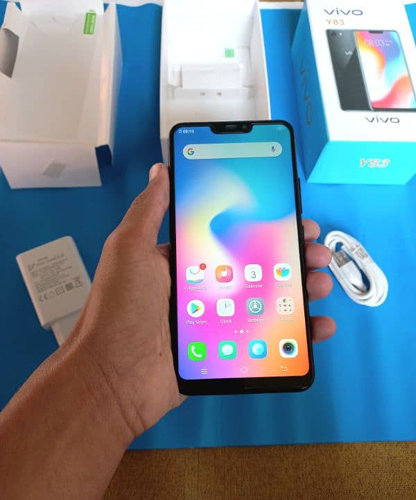 vivo y83, 6/128gb, complte Box charger 0