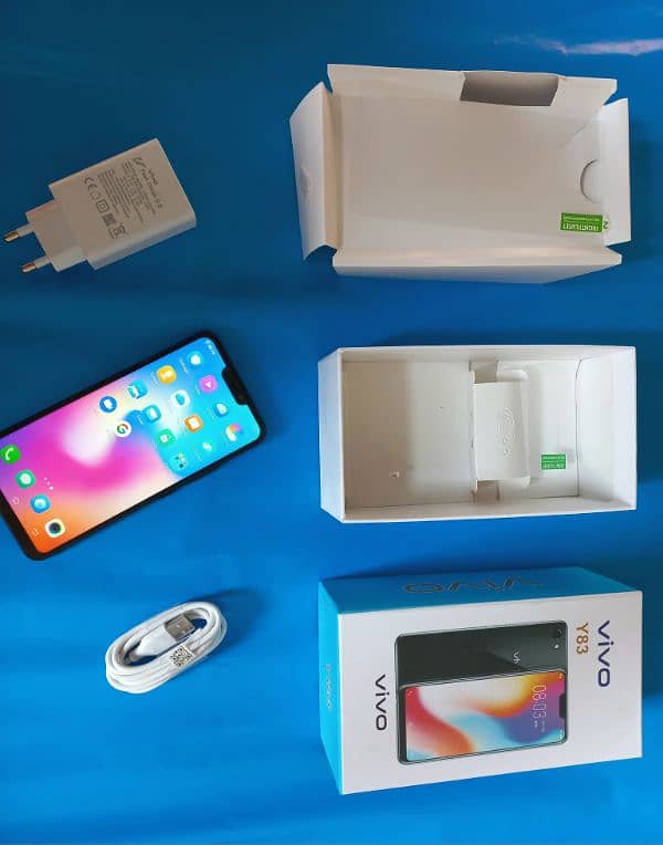 vivo y83, 6/128gb, complte Box charger 1