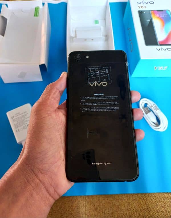 vivo y83, 6/128gb, complte Box charger 2