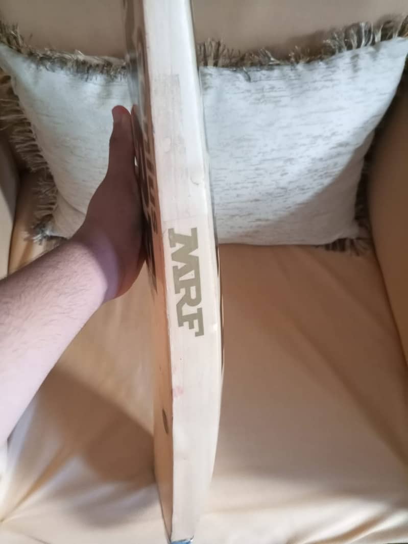 Mrf genuine Kashmir willow virat kohli's bat 4