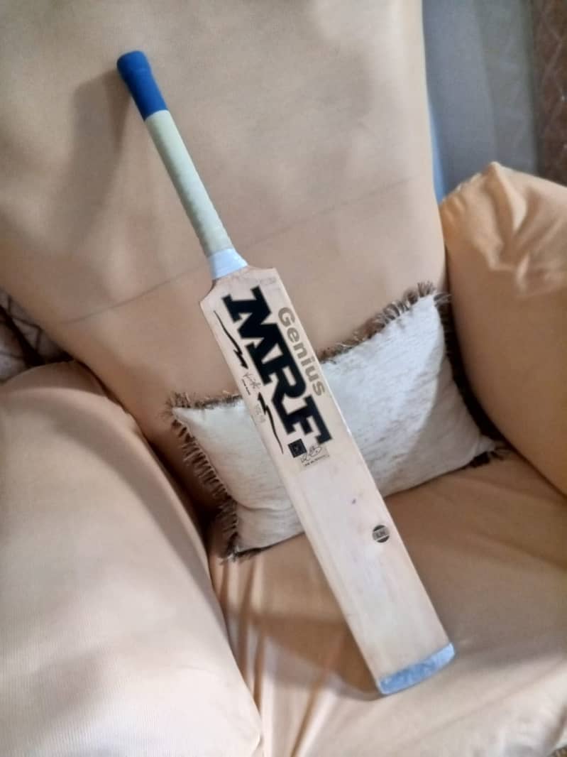 Mrf genuine Kashmir willow virat kohli's bat 5