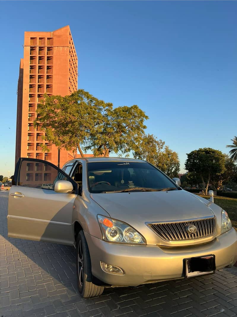 Toyota Harrier 2004 4