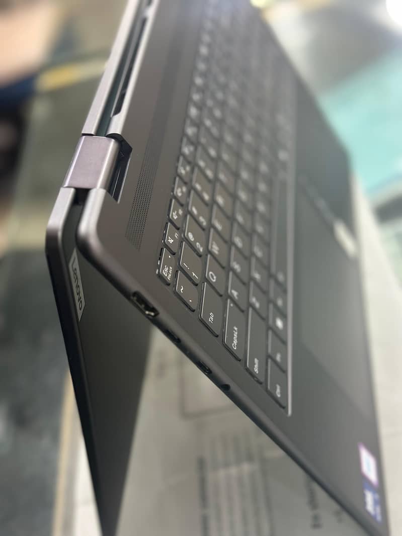 Lenovo Yoga Ultra 7 16 gb 1 tb touch 360 1