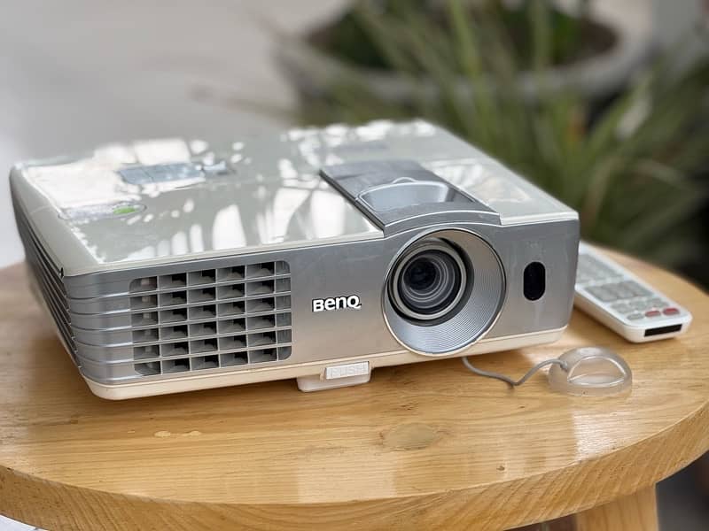 Projector BenQ W1070 - 3D - 2000 lumens - Full HD (1920 x 1080) 13