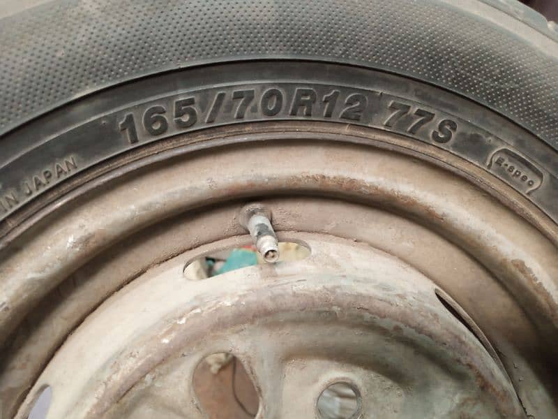 YOKOHAMA TUBELESS JAPANI TYRE 165/70/R12 1