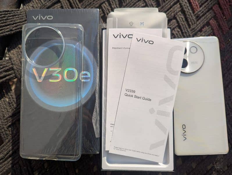 Vivo V30e 5G 0