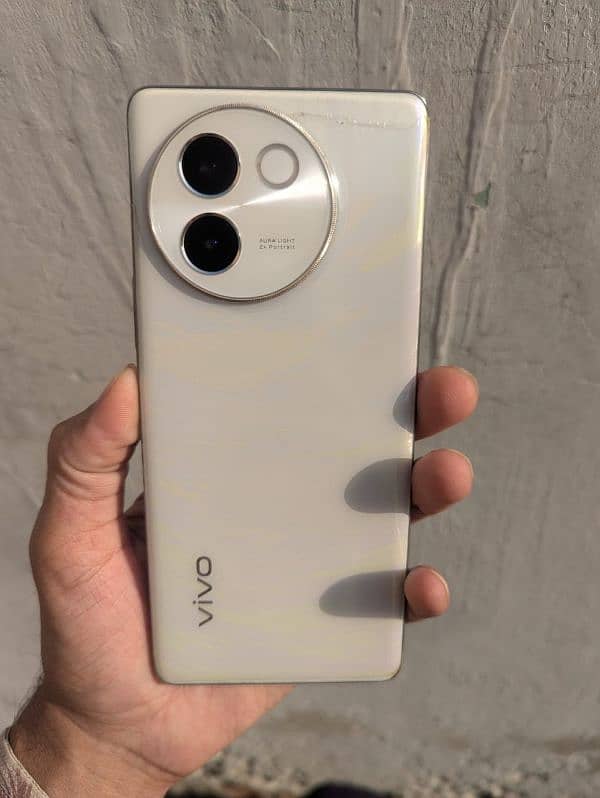 Vivo V30e 5G 4