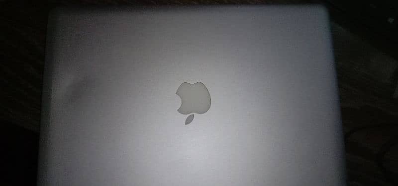 MacBook pro 2012 0