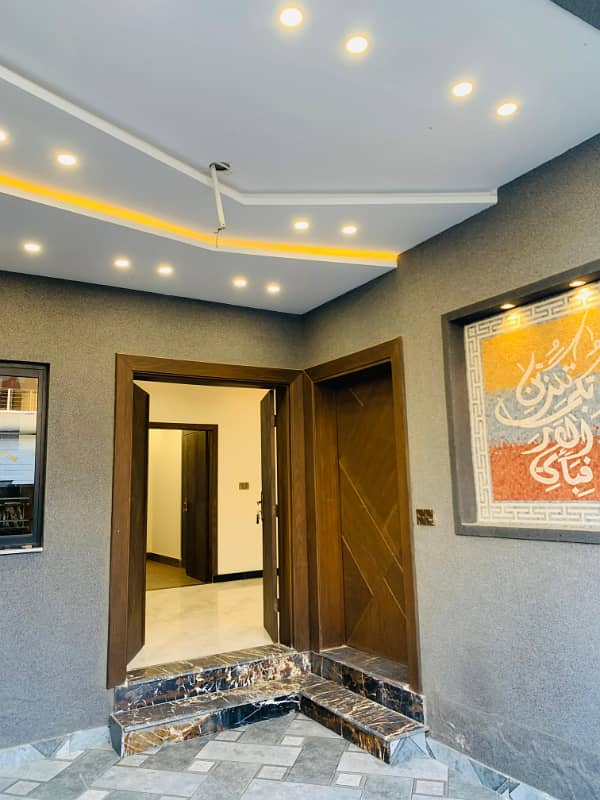 5 MARLA BRAND NEW HOUSE FOR SALE IN PARK VIEW CITY LAHORE 8