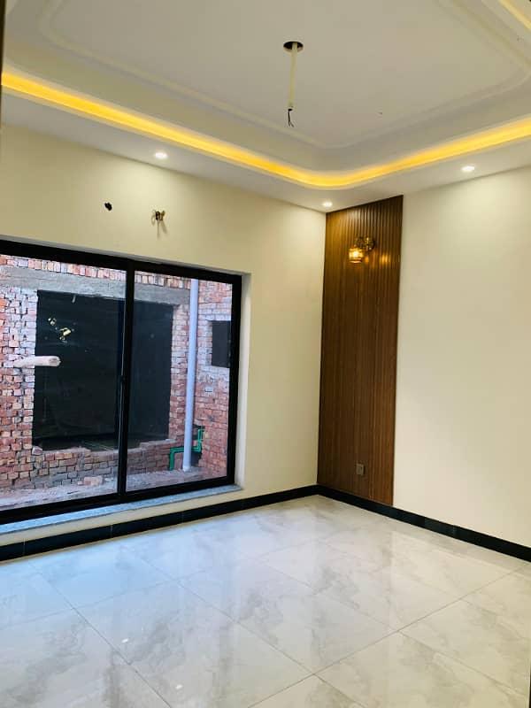 5 MARLA BRAND NEW HOUSE FOR SALE IN PARK VIEW CITY LAHORE 17