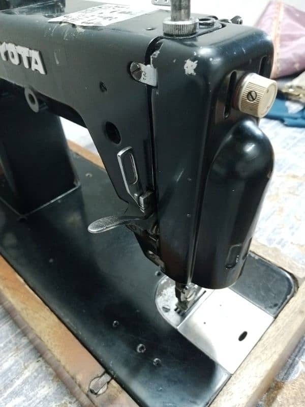 TOYOTA Sewing machine 5