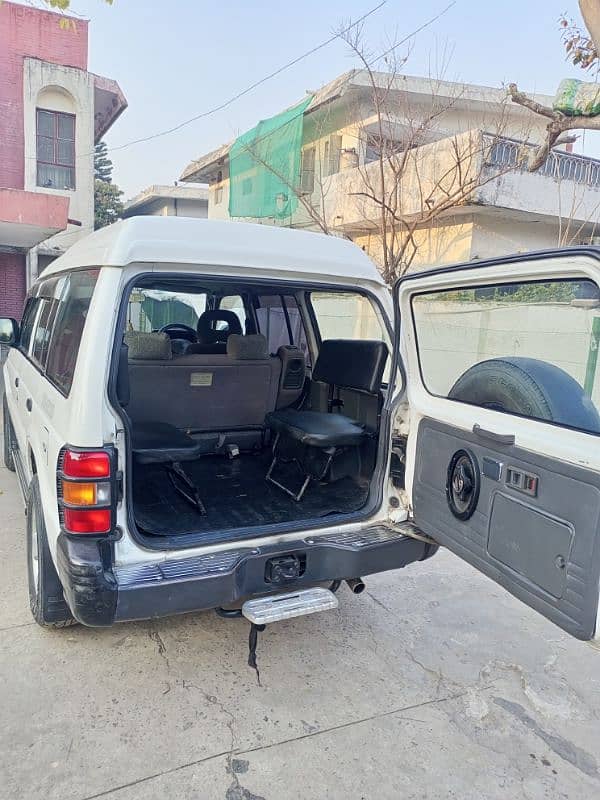 Mitsubishi Pajero 2001 , Islamabad no 9