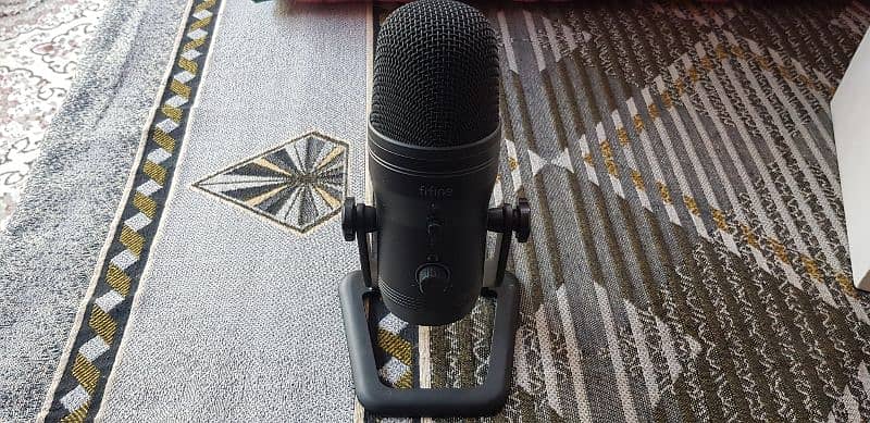 Fifine K690 USB Microphone 2