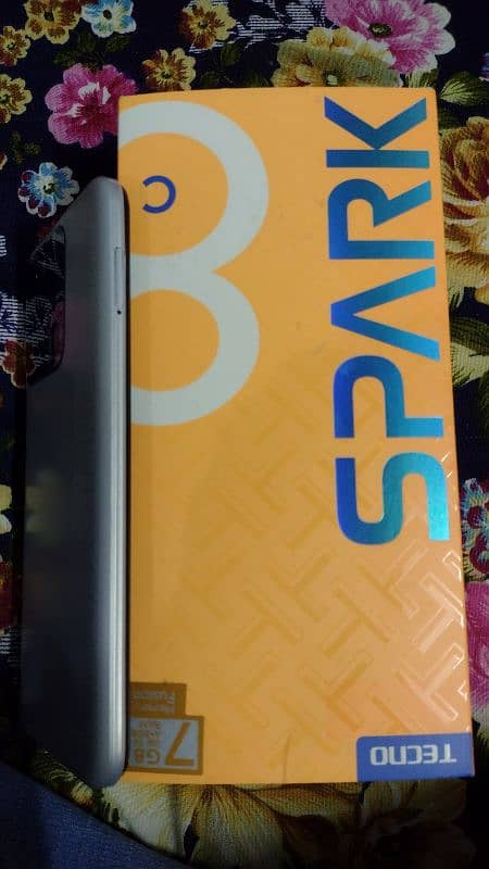 tecno spark 8c 2