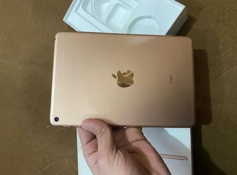 iPad Mini 5 64GB With Full Box # Watsapp.  03274706406 0