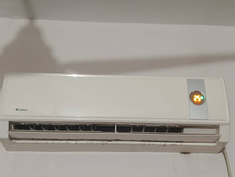 Gree AC NON INVERTER 1 ton 0