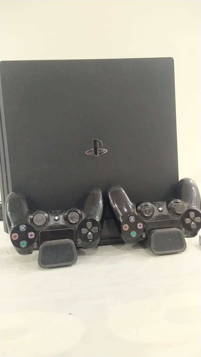 PS4 Pro 1 tb 0