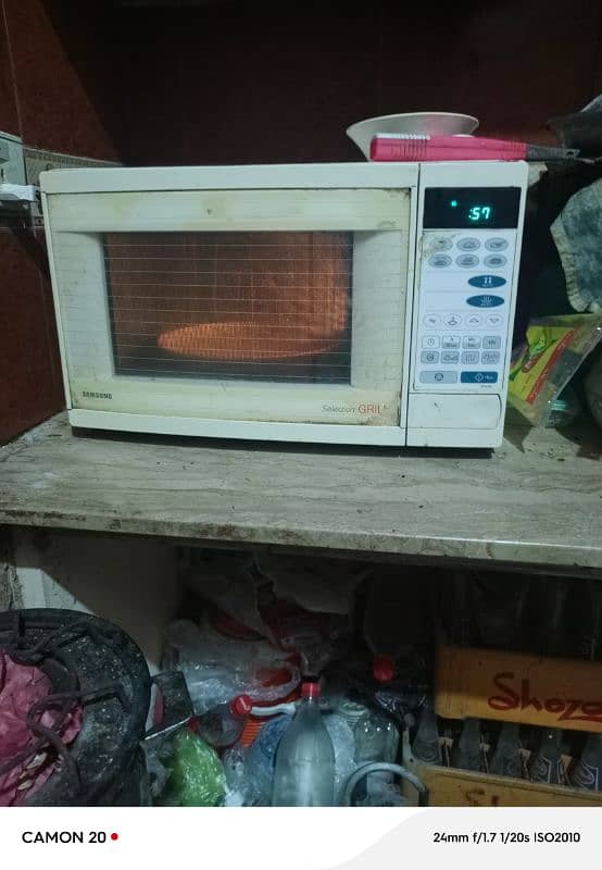 samsung microwave 42 litter with grill 1