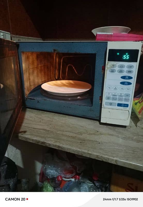 samsung microwave 42 litter with grill 2