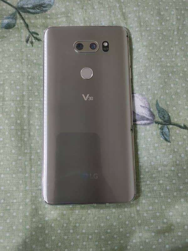 LG V30 plus 4/128 official PTA 1