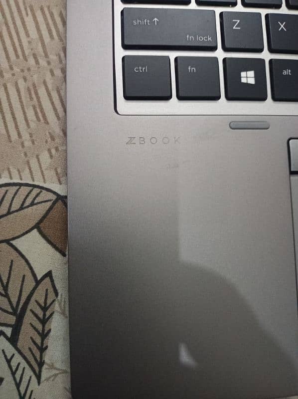 zbook i7 8 generation 15 u G5 1