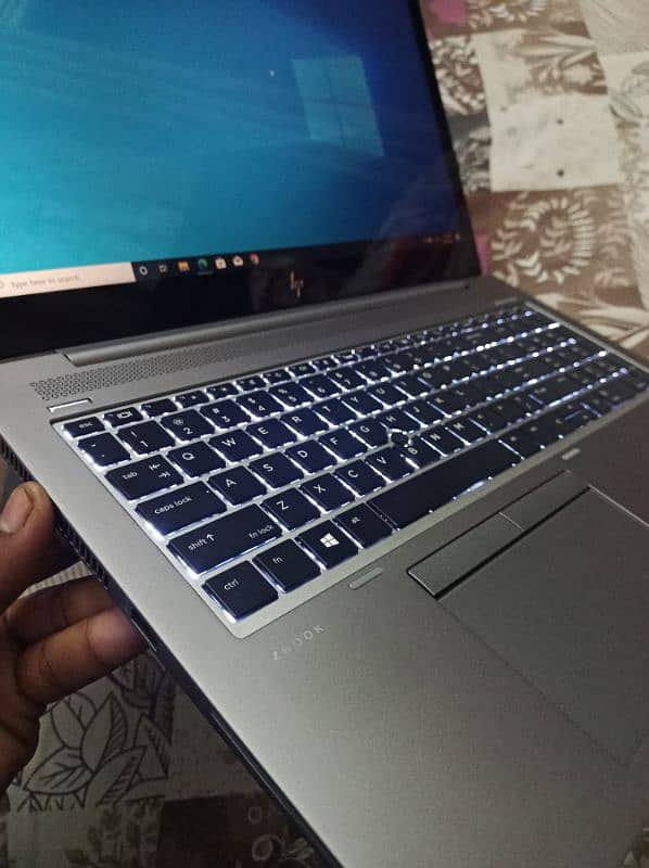 zbook i7 8 generation 15 u G5 2