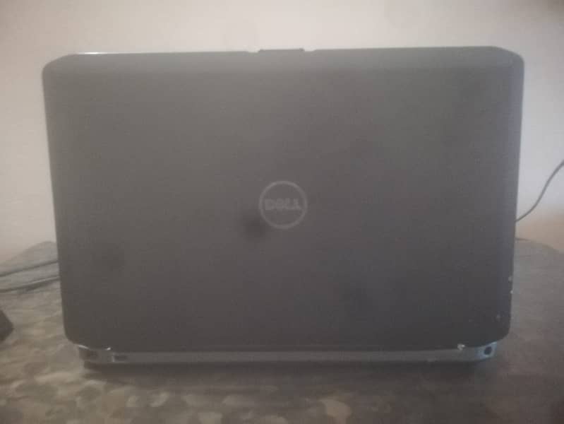 Dell Latitude E5530 2