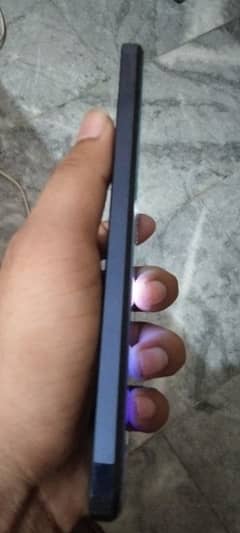 Vivo y100