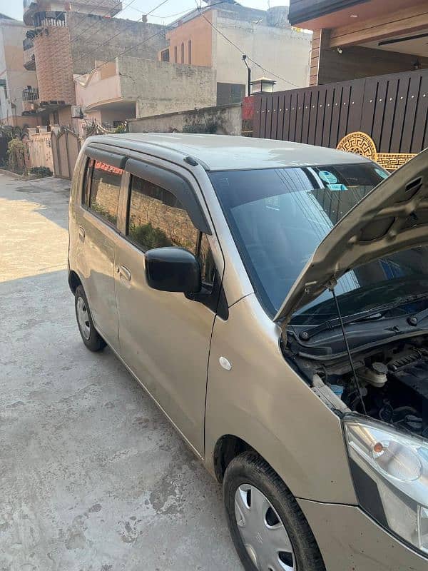 Suzuki Wagon R 2017 12