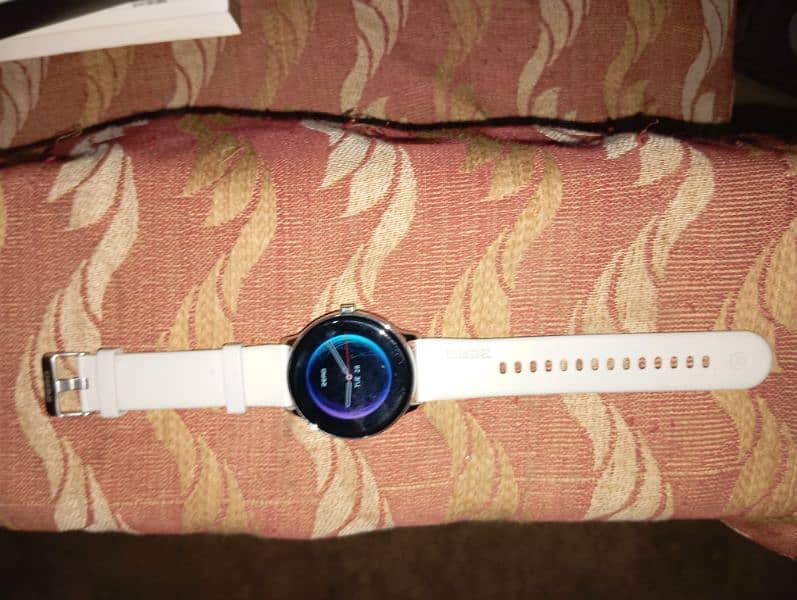 Zero Luna Smartwatch slightly used 10/10 1