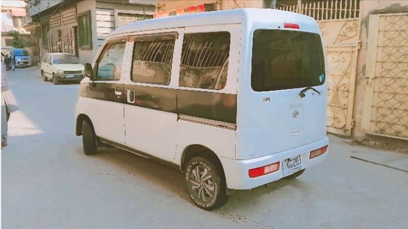 Daihatsu Hijet 2013 6