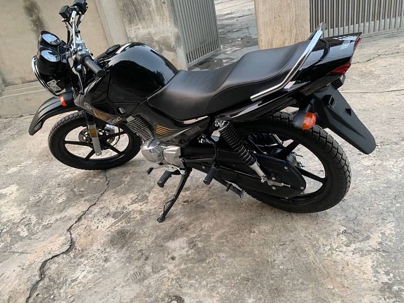 Yamaha 125 YBRG 2024 2