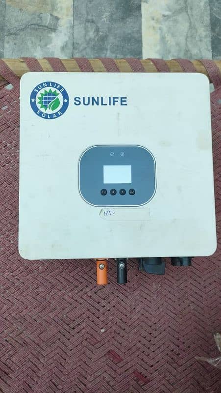 Used 6KW Hybrid Solar Inverter for Sale 0