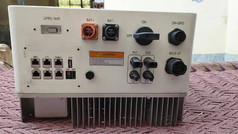 Used 6KW Hybrid Solar Inverter for Sale 1