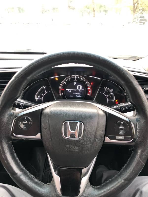 Honda Civic Oriel 2017 11