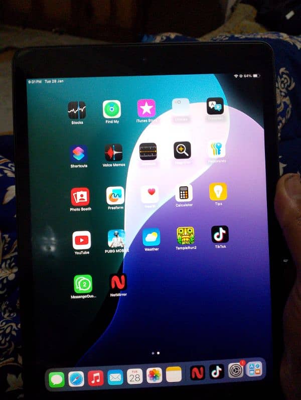 apple ipad 7th gen 0