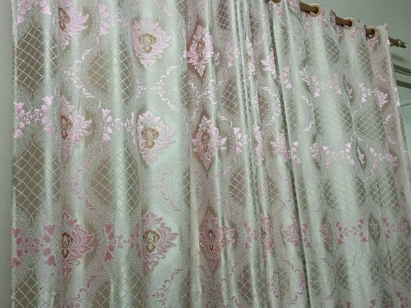 good condition curtain 9/10 5 pieces for 6000 rs. 1