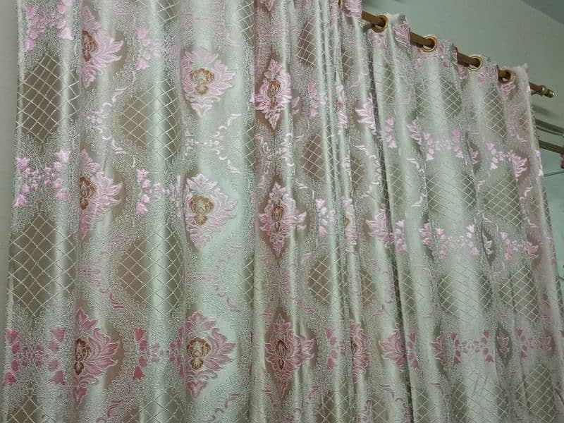 good condition curtain 9/10 5 pieces for 6000 rs. 2