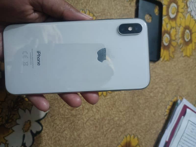 iPhone X PTA approved good condition. battery health 67 % 0