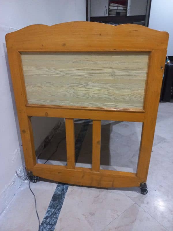 cot of chinar wood  . perfect condition 0