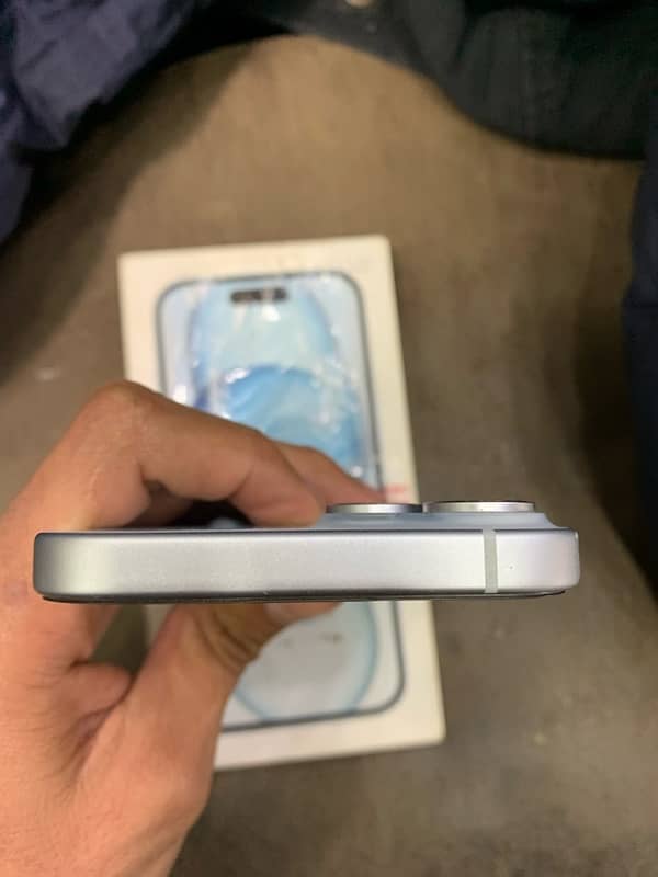 IPHONE 15 non pta 3