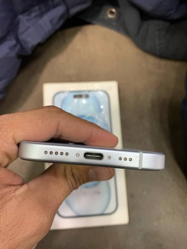 IPHONE 15 non pta 4