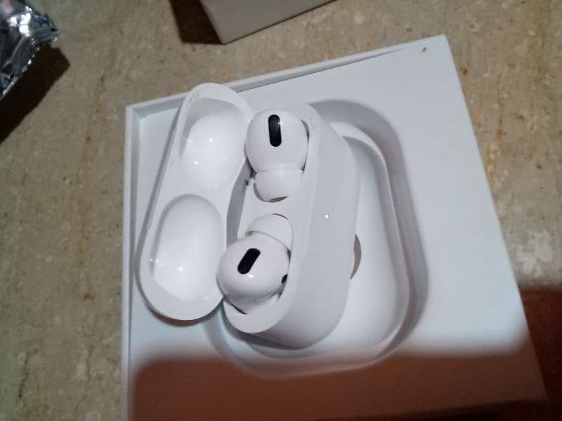 air pods 4