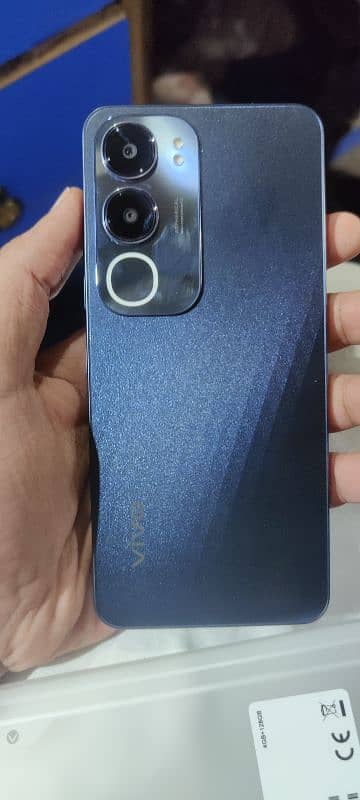 just opn vivo y19$ 0