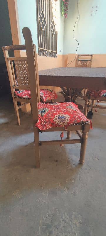 Dinning Table with 6 chairs less used good condition 3