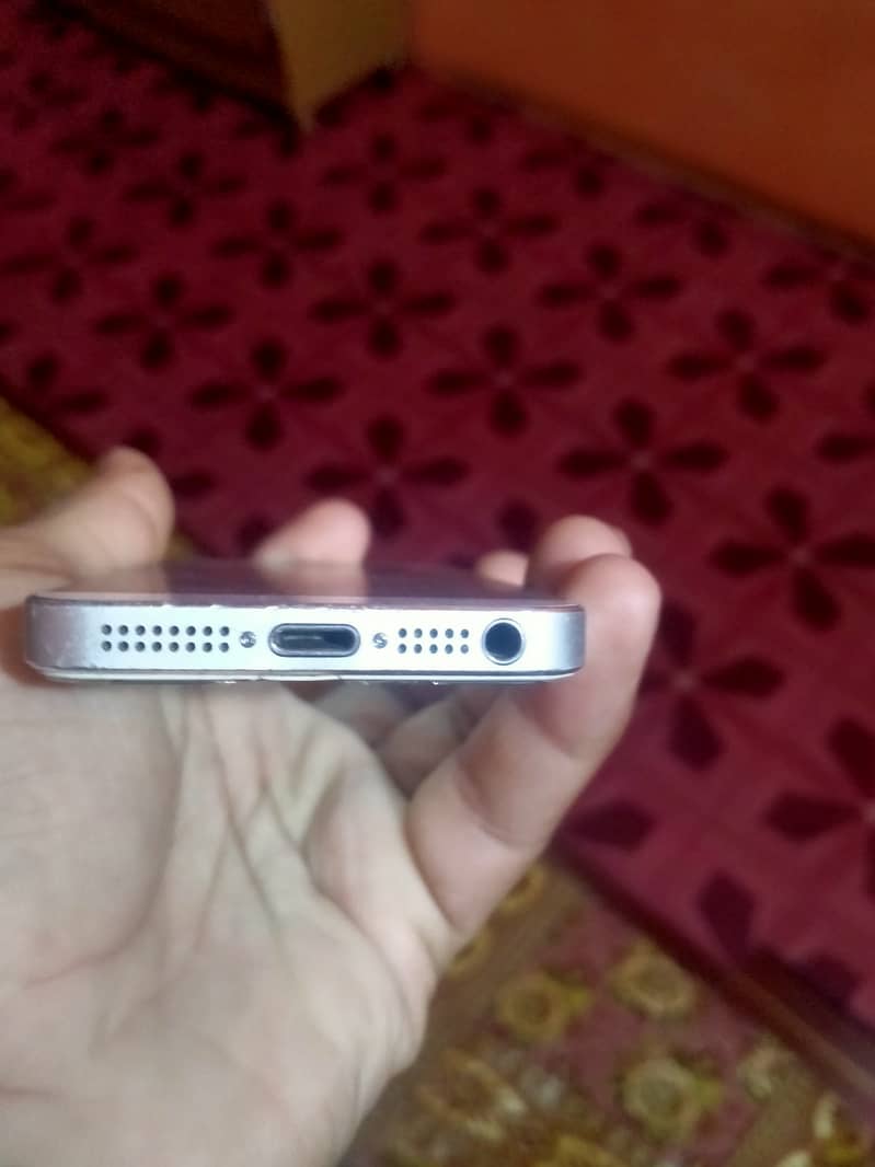 iPhone 5s 64 GB PTA proved 1