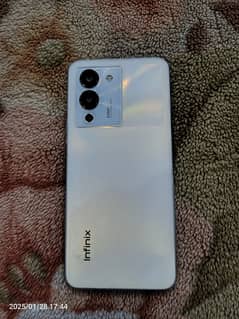 Infinix Note 12 White Colour