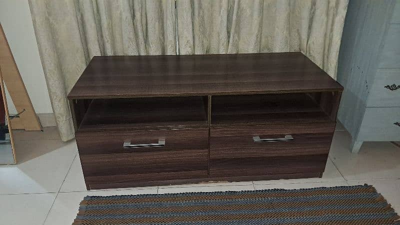 TV UNIT 0