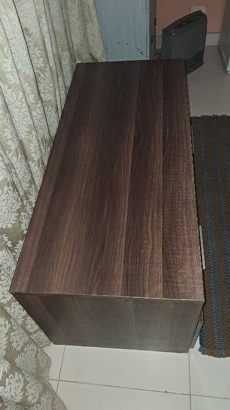 TV UNIT 2